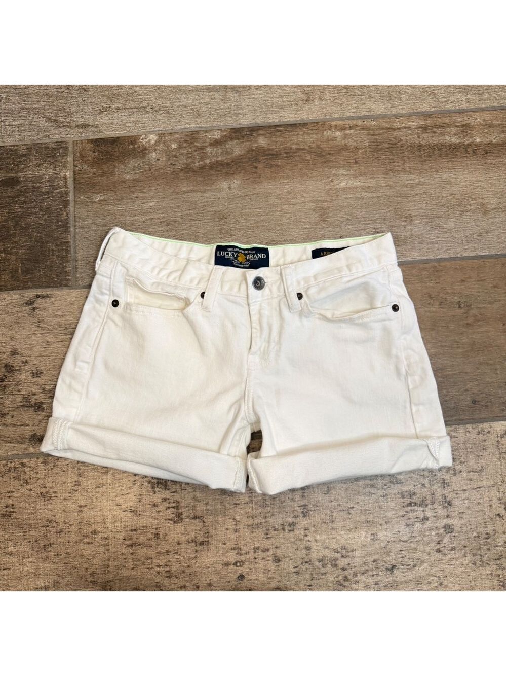 Lucky Brand Abbey White Denim Shorts Womens Size 0 25 Coastal Summer Frayed Hem